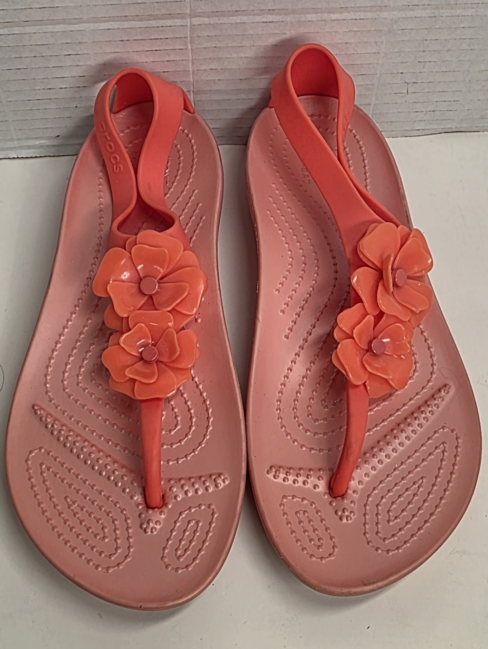 Crocs Serena Embellished Floral Sandals Orange Peach Sz 8